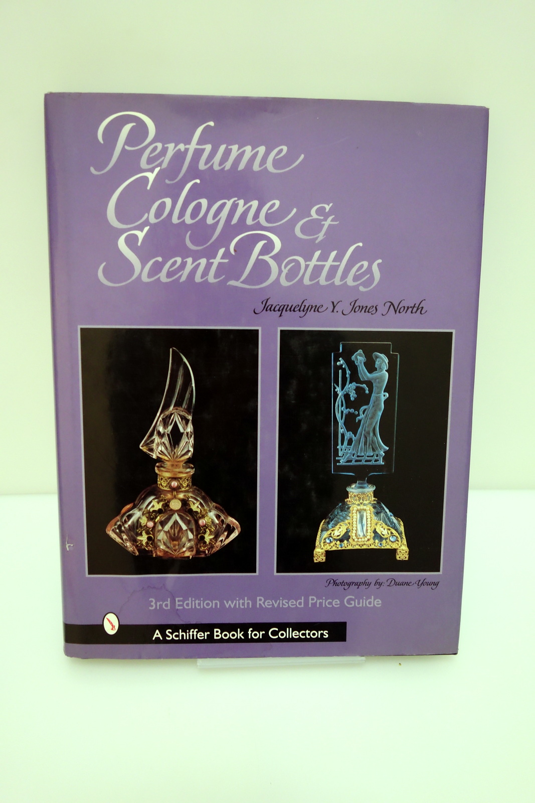 PERFUME COLOGNE SCENT BOTTLES JONES NORTH SCHIFFER PUBLISHING 1999