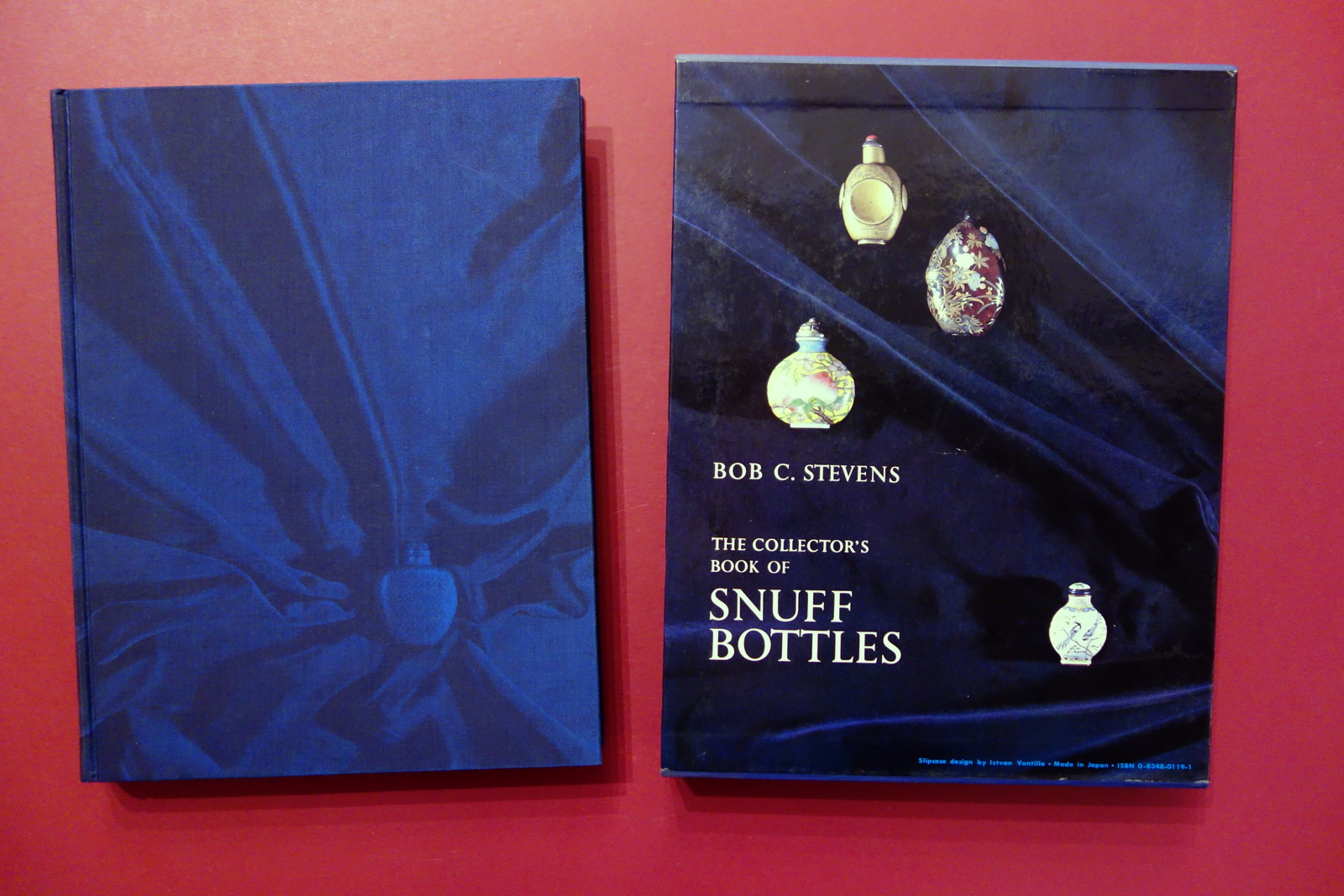 The Collector's Book of Snuff Bottles Bob Stevens Weatherhill NY …