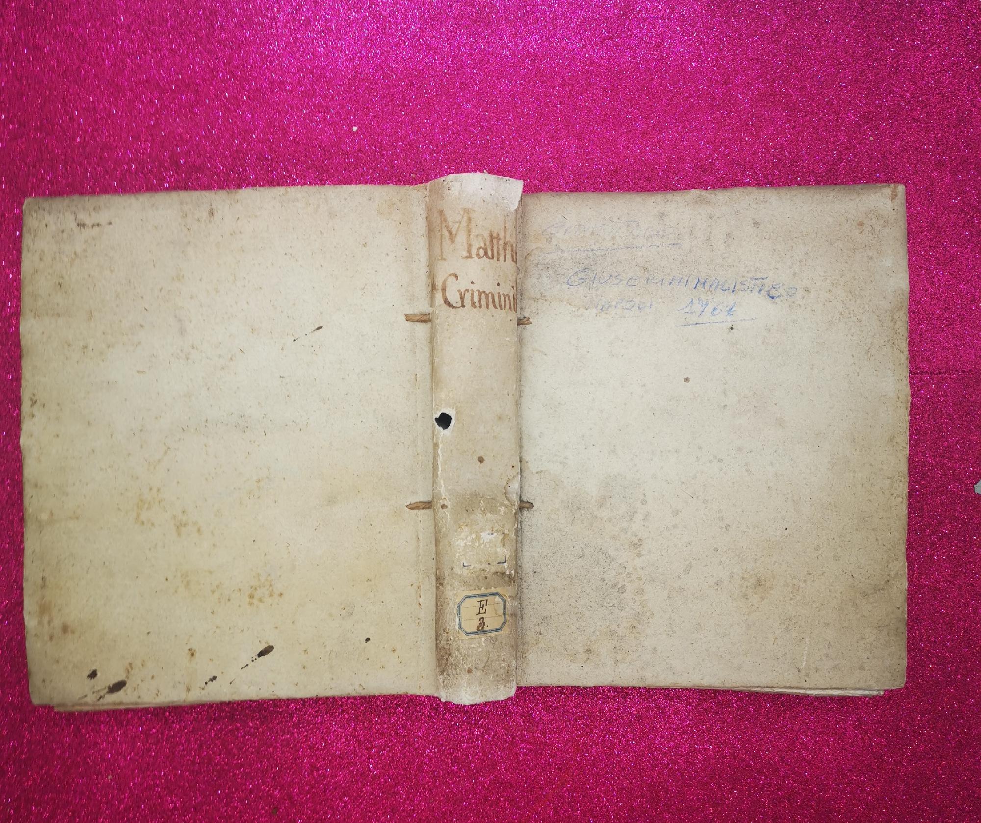 LIBRO DI CRIMINOLOGIA MANCANTE DI FRONTESPIZIO MATTHEI DE CRIMINIBUS 1761
