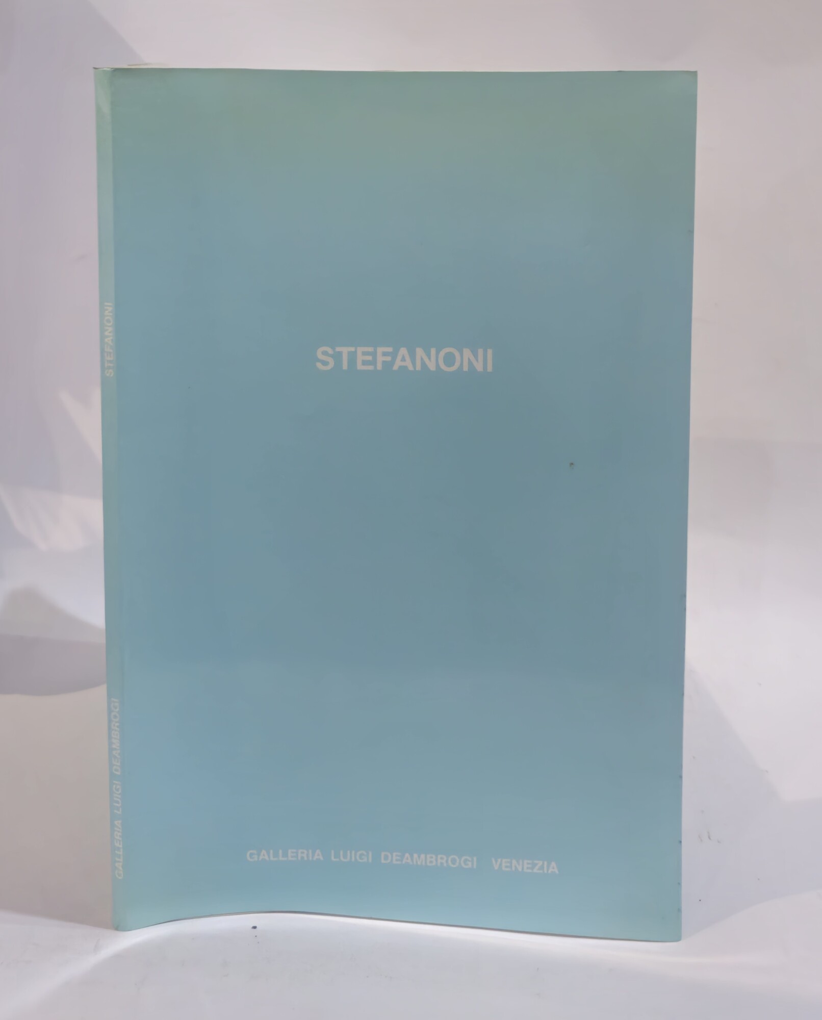 Stefanoni - L'incantato disincanto di Luciano Caramel