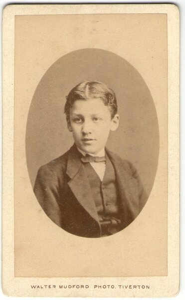 Foto photo cdv ritratto di bambino in ovale by Walter …