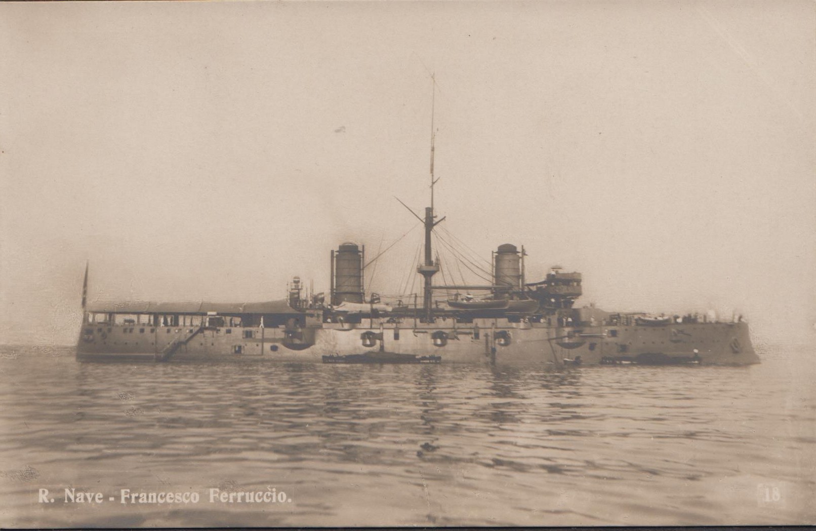 cartolina R. Nave Francesco Ferruccio NVG
