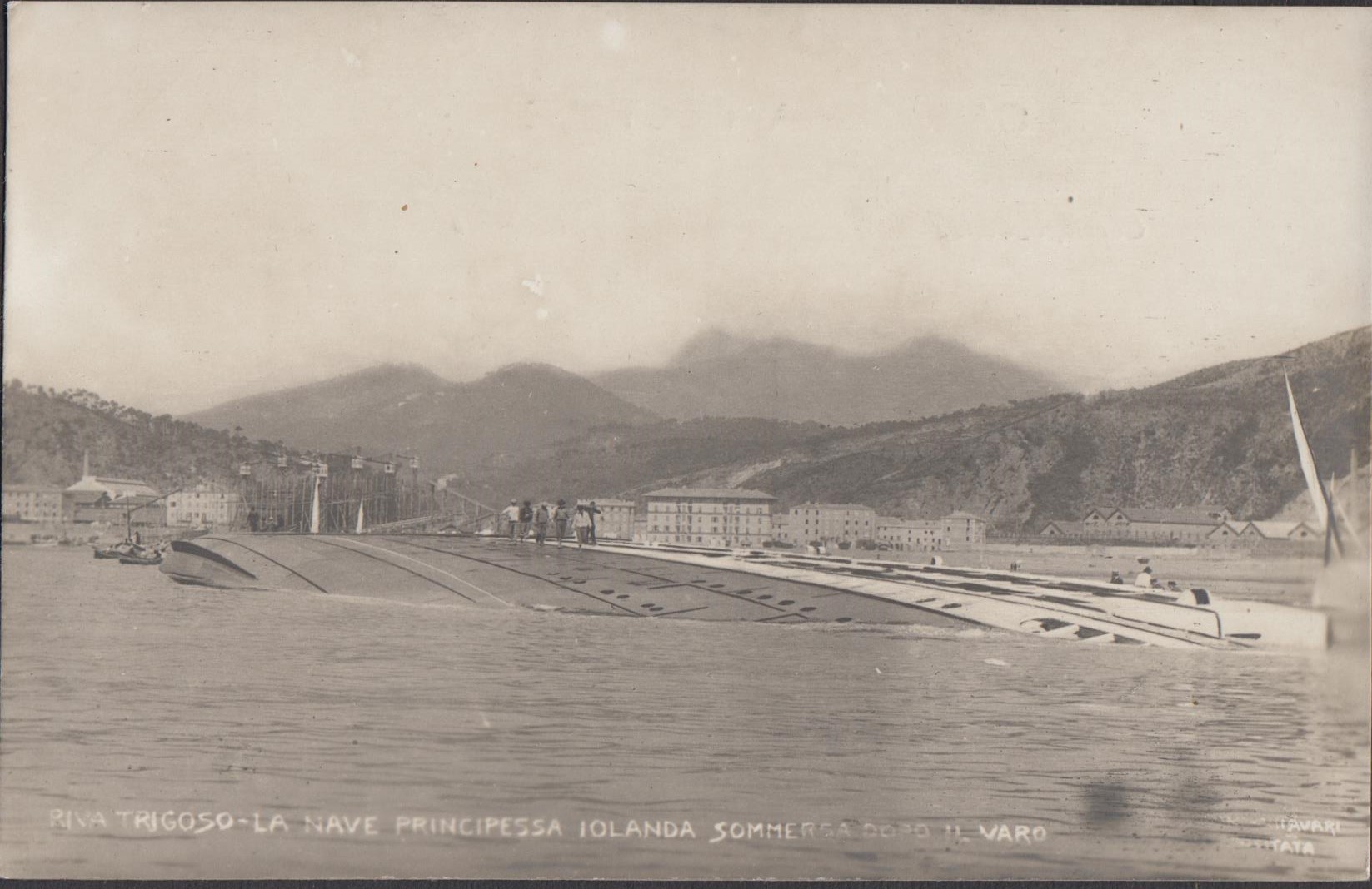 Riva Trigoso La nave Principessa Iolanda sommersa dopo il varo …