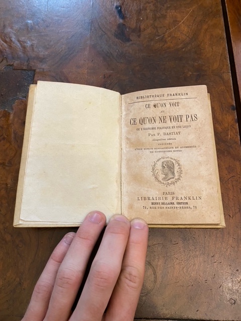 Ce qu'on voit et ce qu'on ne voit pas ou …