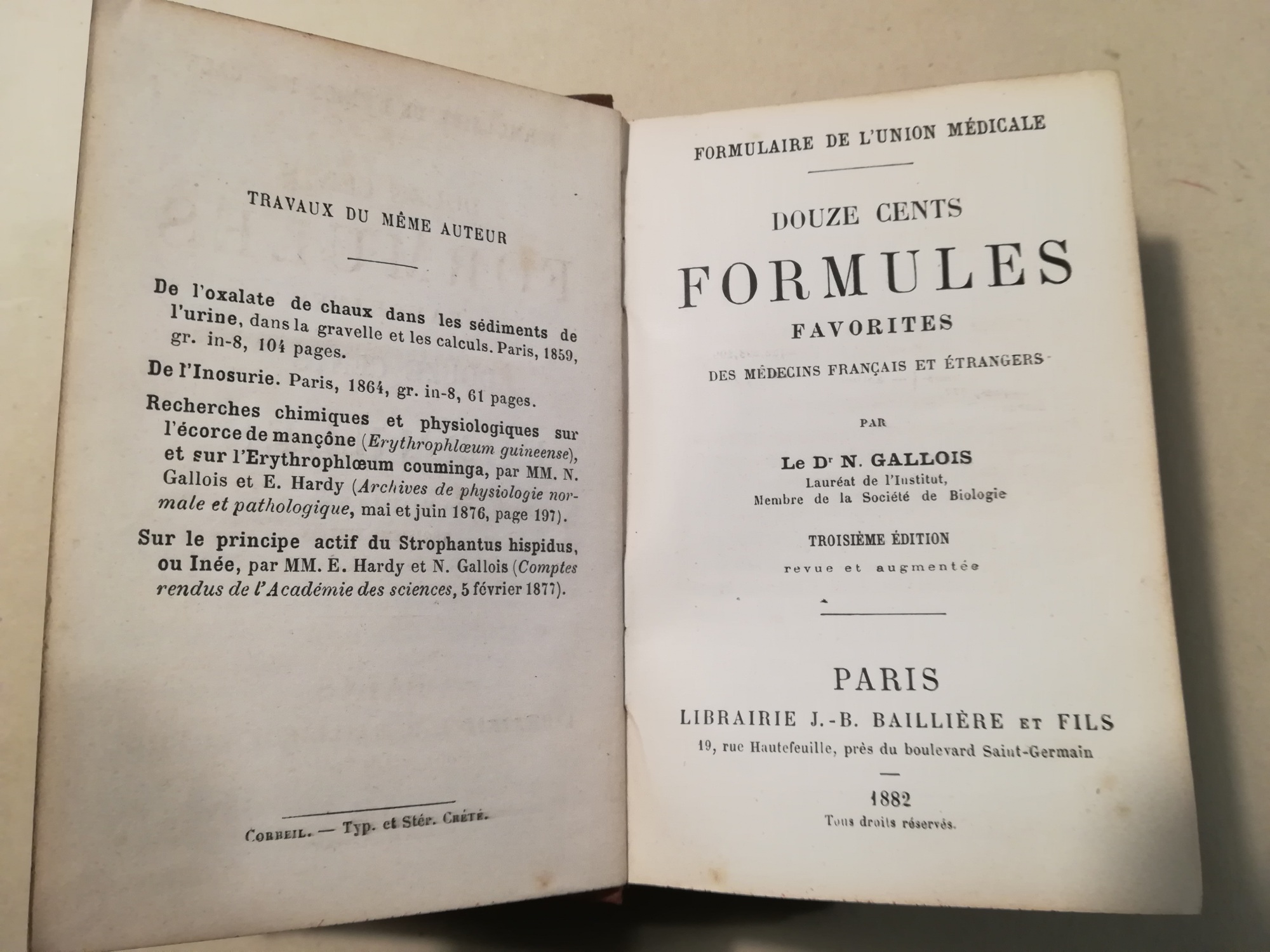 Douze cents formules favorites des medicins français et etrangers