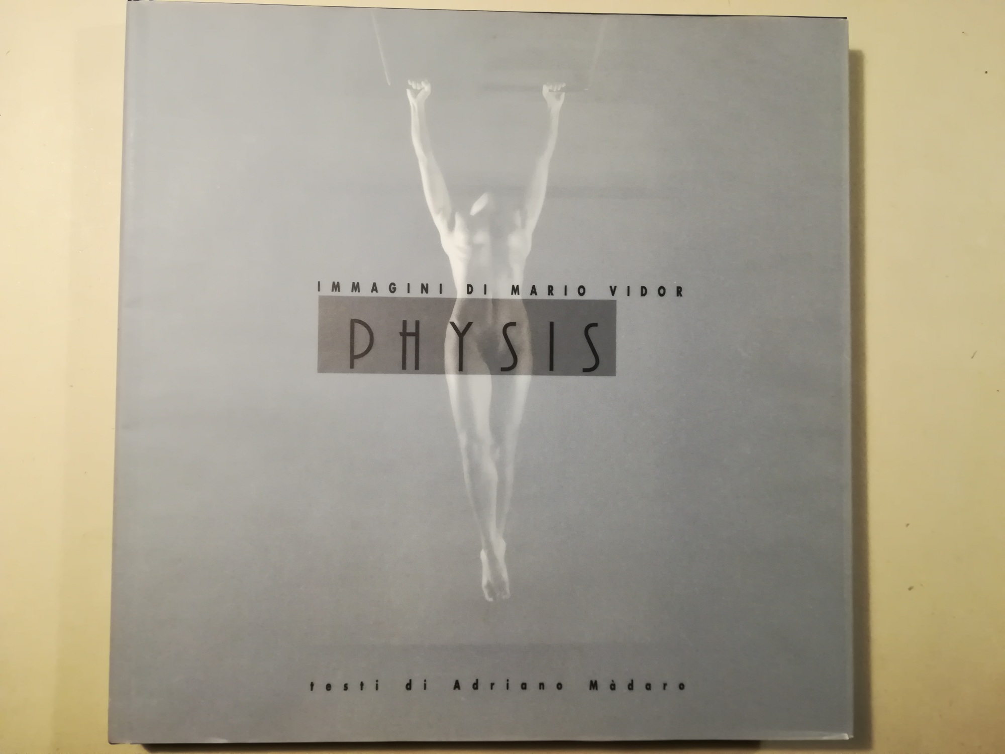 Physis. Testi di Adriano Madaro