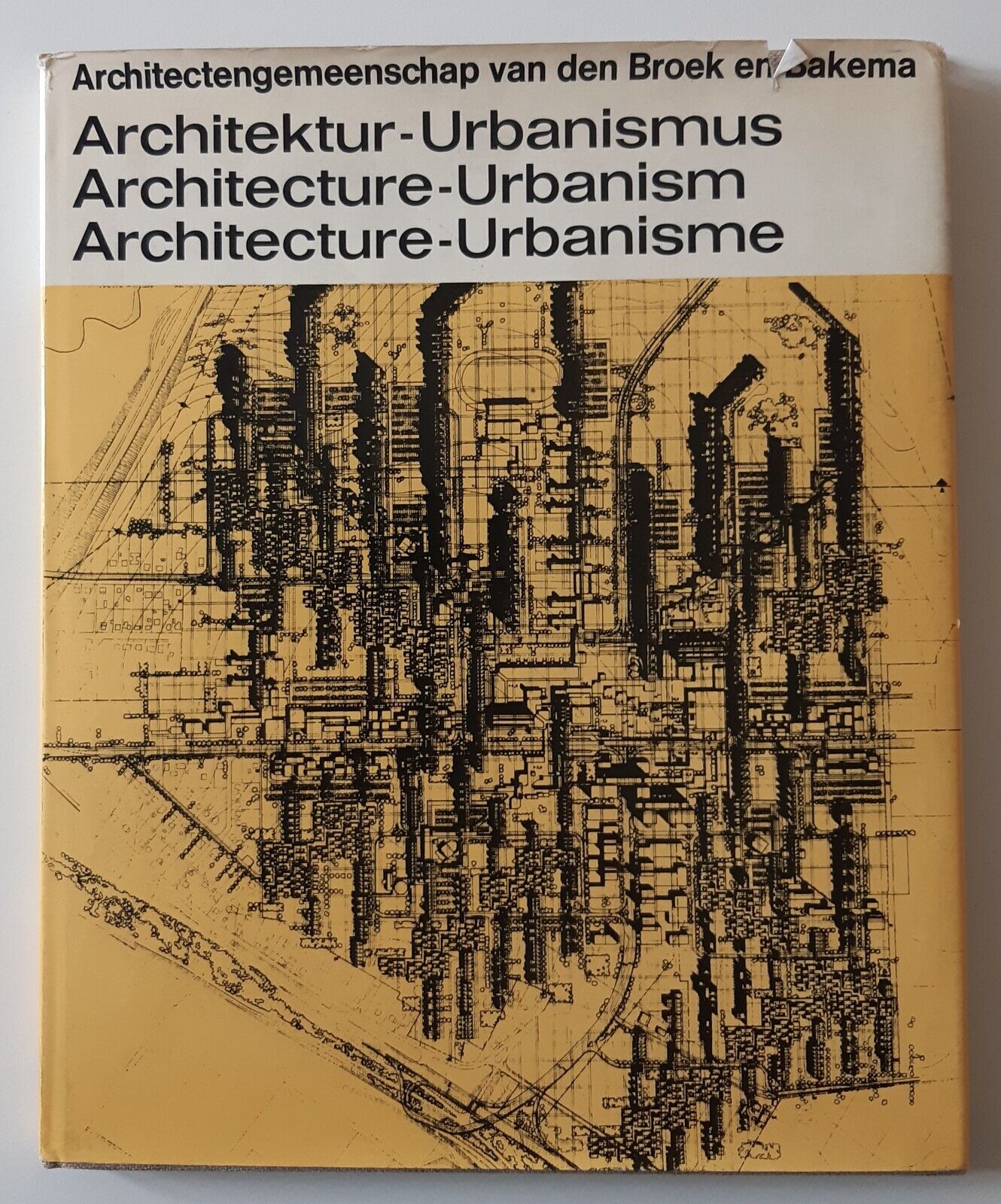 ARCHITEKTUR- URBANISMUS KARL KRAMER VERLAG 1976