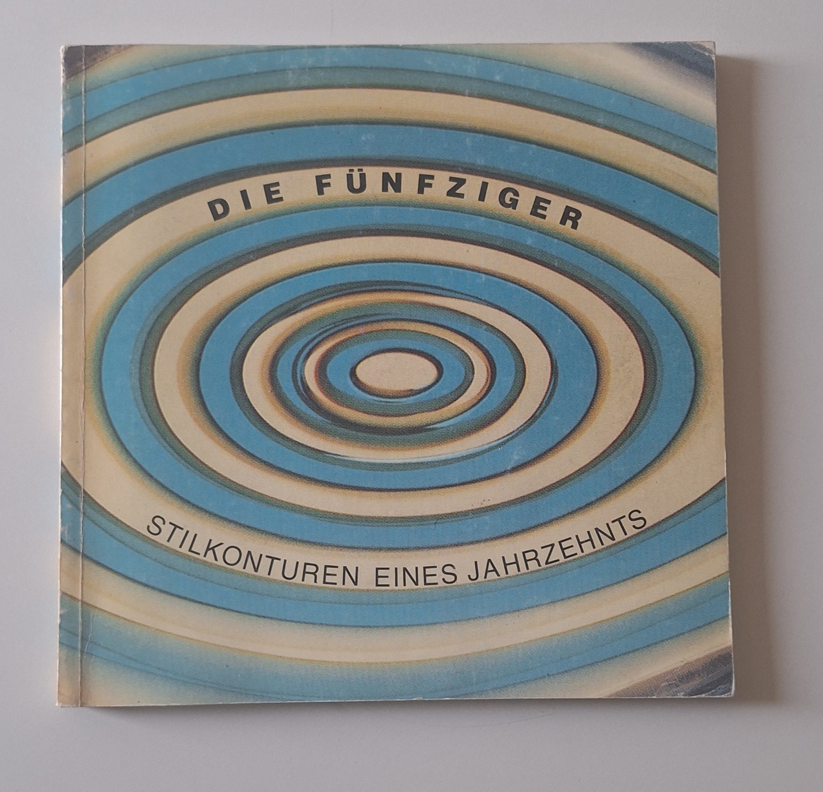 DIE FUNZIGER STILKONTUREN EINES JAHRZEHNTS 1984