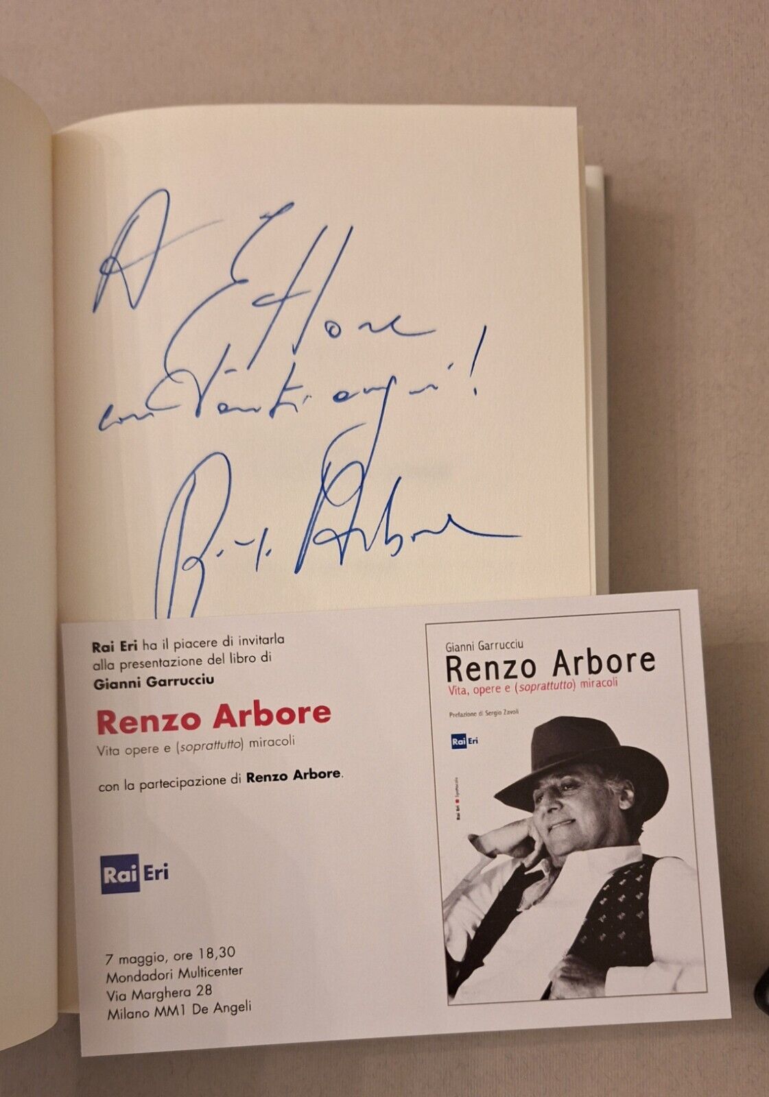 RENZO ARBORE VITA OPERE E MIRACOLI RAIERI 2013 AUTOGRAFATO