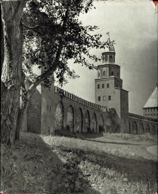 Fortress Architecture of Early Russia