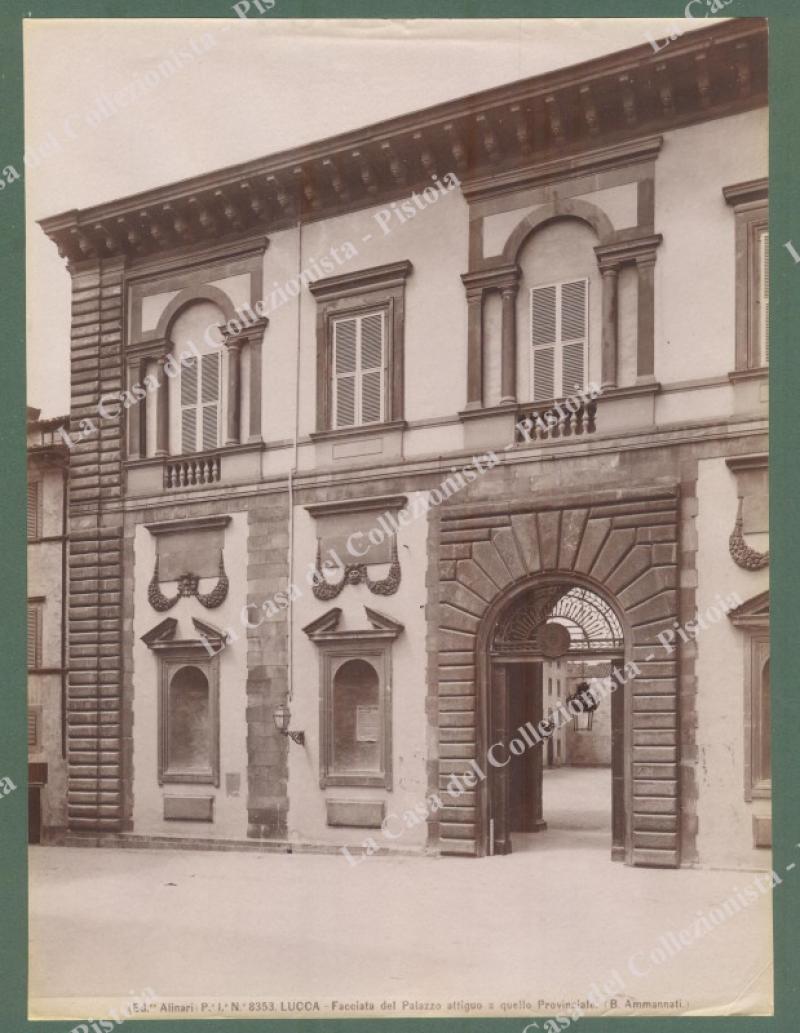 LUCCA. Facciata del palazzo attiguo a quello Provinciale. Foto originale …