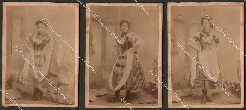 Napoli, costume popolare. Tre fotografie all&#39;albumina realizzate dallo Studio Sante …