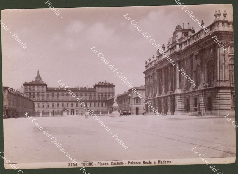 TORINO. Circa 1880. Piazza Castello. Fotografia originale all&#39;albumina.