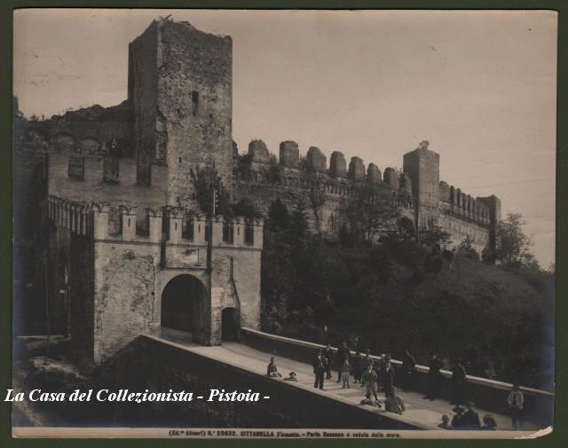 (Veneto - Cittadella - foto d&#39;epoca) Porta Bassano e veduta …