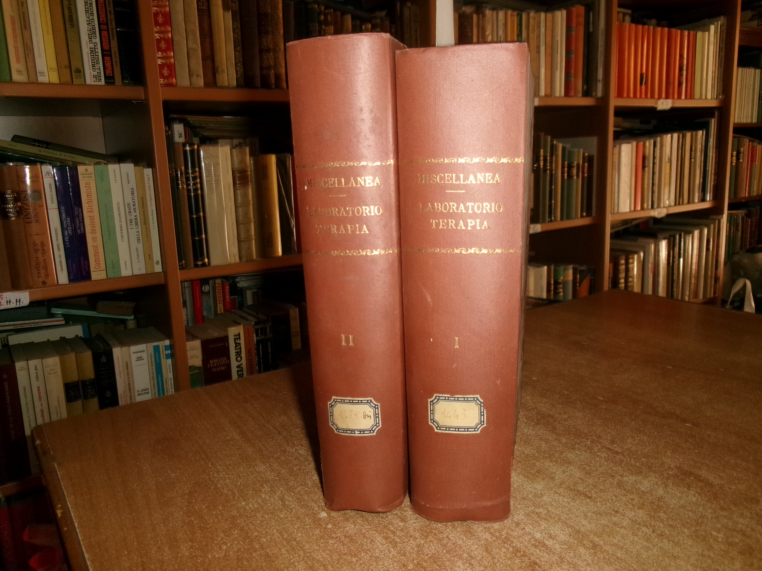 AA. VV. MISCELLANEA LABORATORIO TERAPIA. Innumerevoli Opuscoli/Estratti in 2 vol.