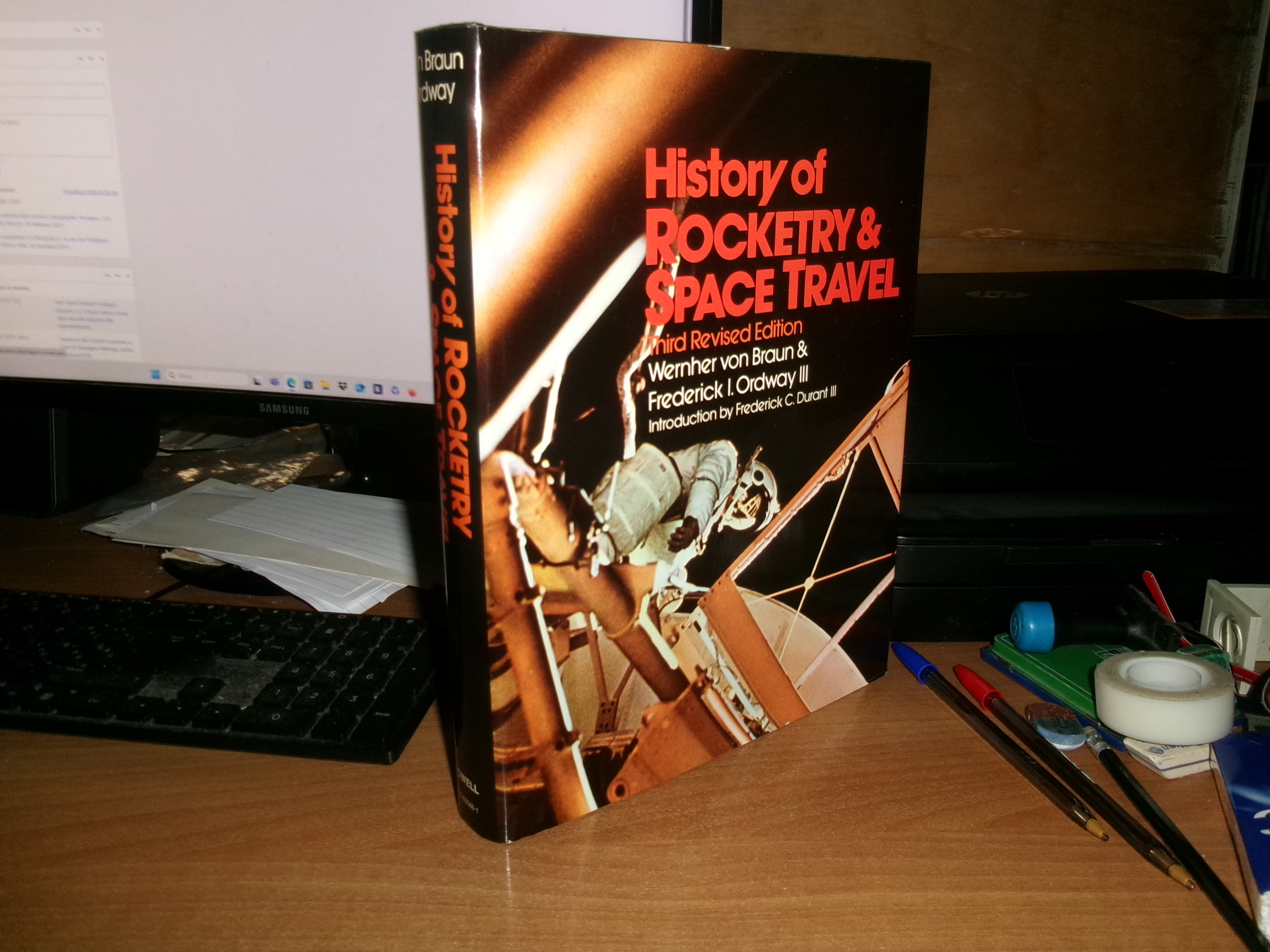 History of ROCKETRY & SPACE TRAVEL... Wernher von Braun & …