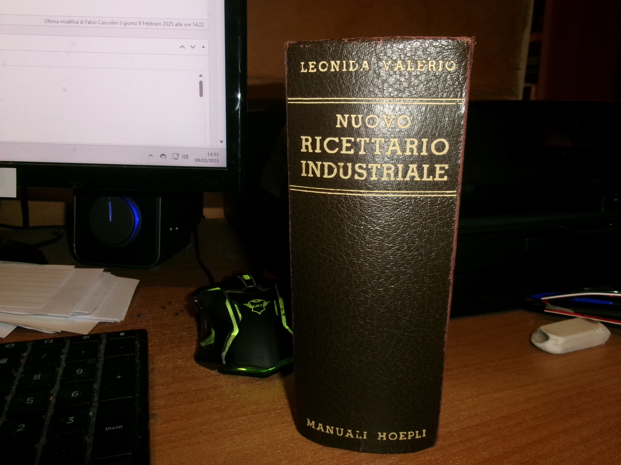 LEONIDA VALERIO. Nuovo ricettario Industriale - HOEPLI, 1940