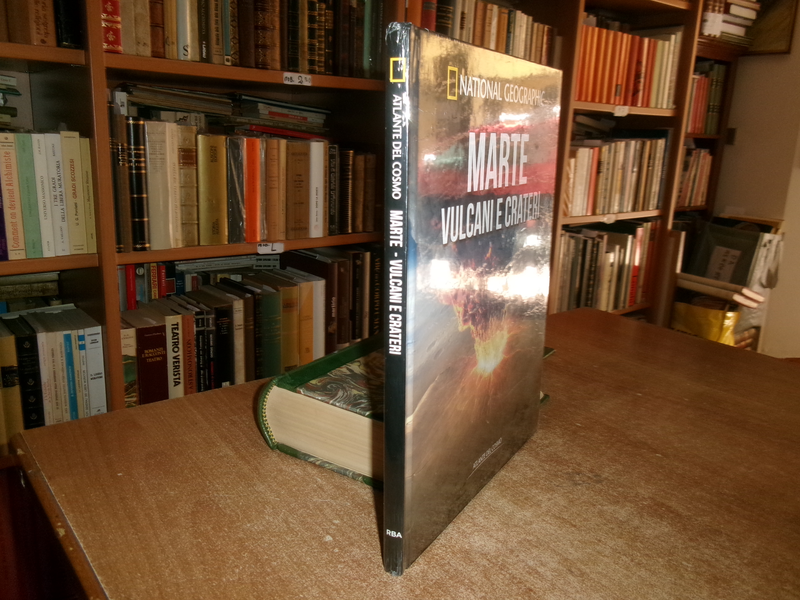 National Geographic - MARTE VULCANI E CRATERI - Atlante del …
