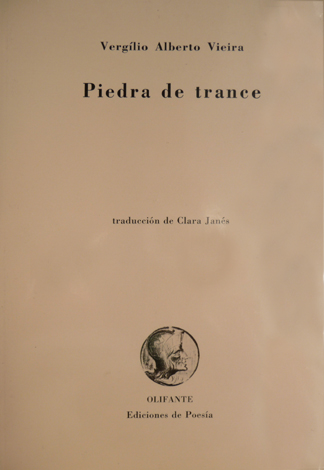 Piedra de trance. Traducción de Clara Janés.