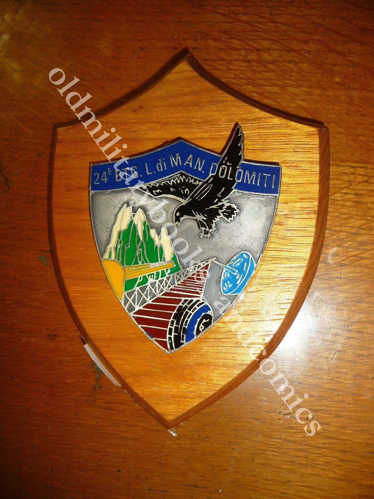 046 CREST EMBLEMA MILITARE 24° BATTAGLIONE LOGISTICO DI MANOVRA DOLOMITI