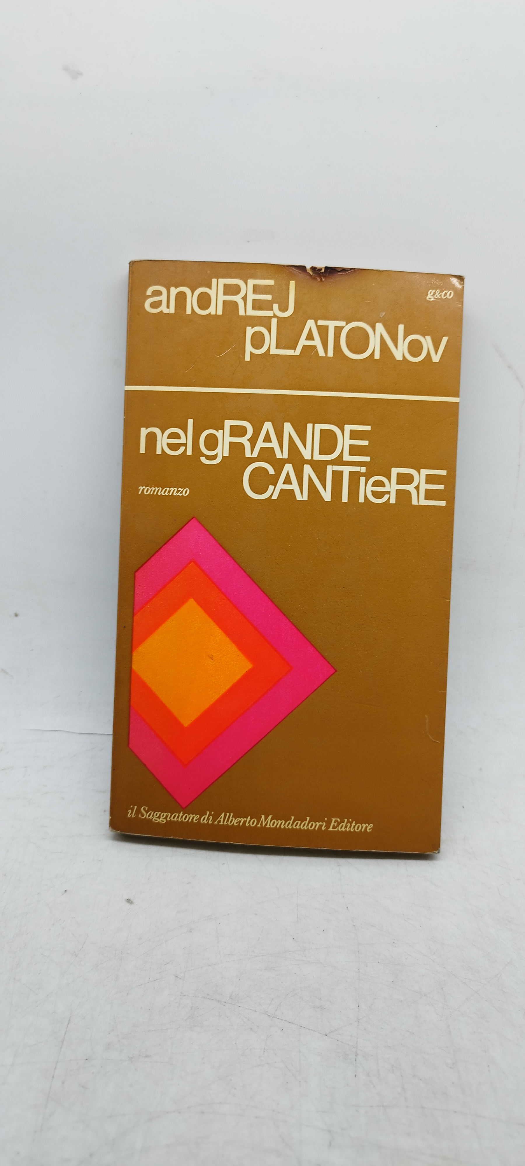 andrej platonov nel grande cantiere mondadori