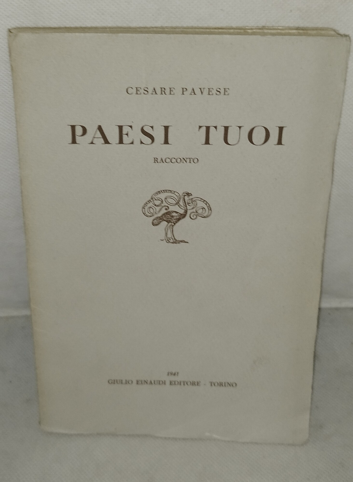 cesare pavese paesi tuoi racconto einaudi