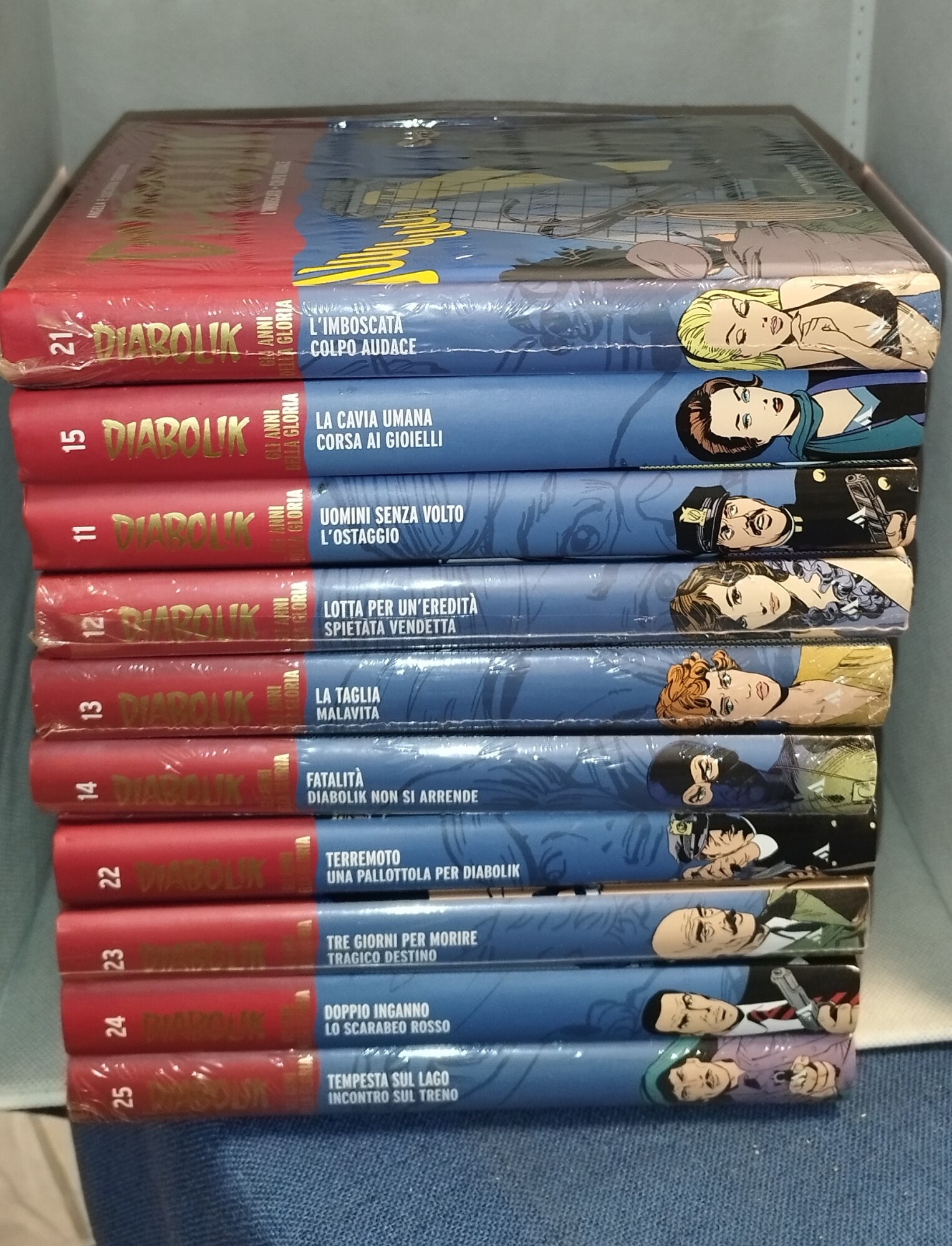 diabolik gli anni della gloria 50 volumi tanti sigillati mondadori