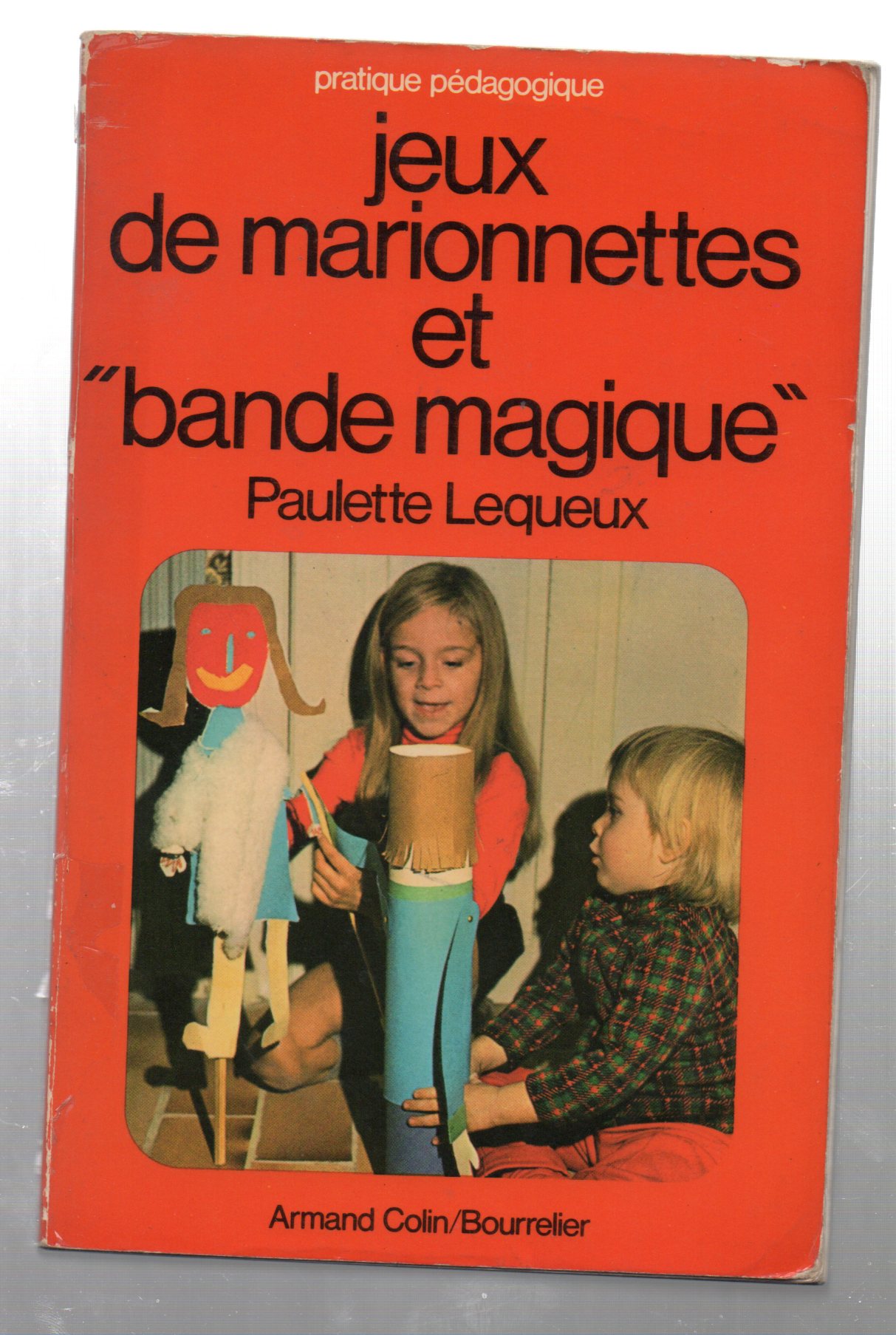 Jeux de marionnettes et bande magique