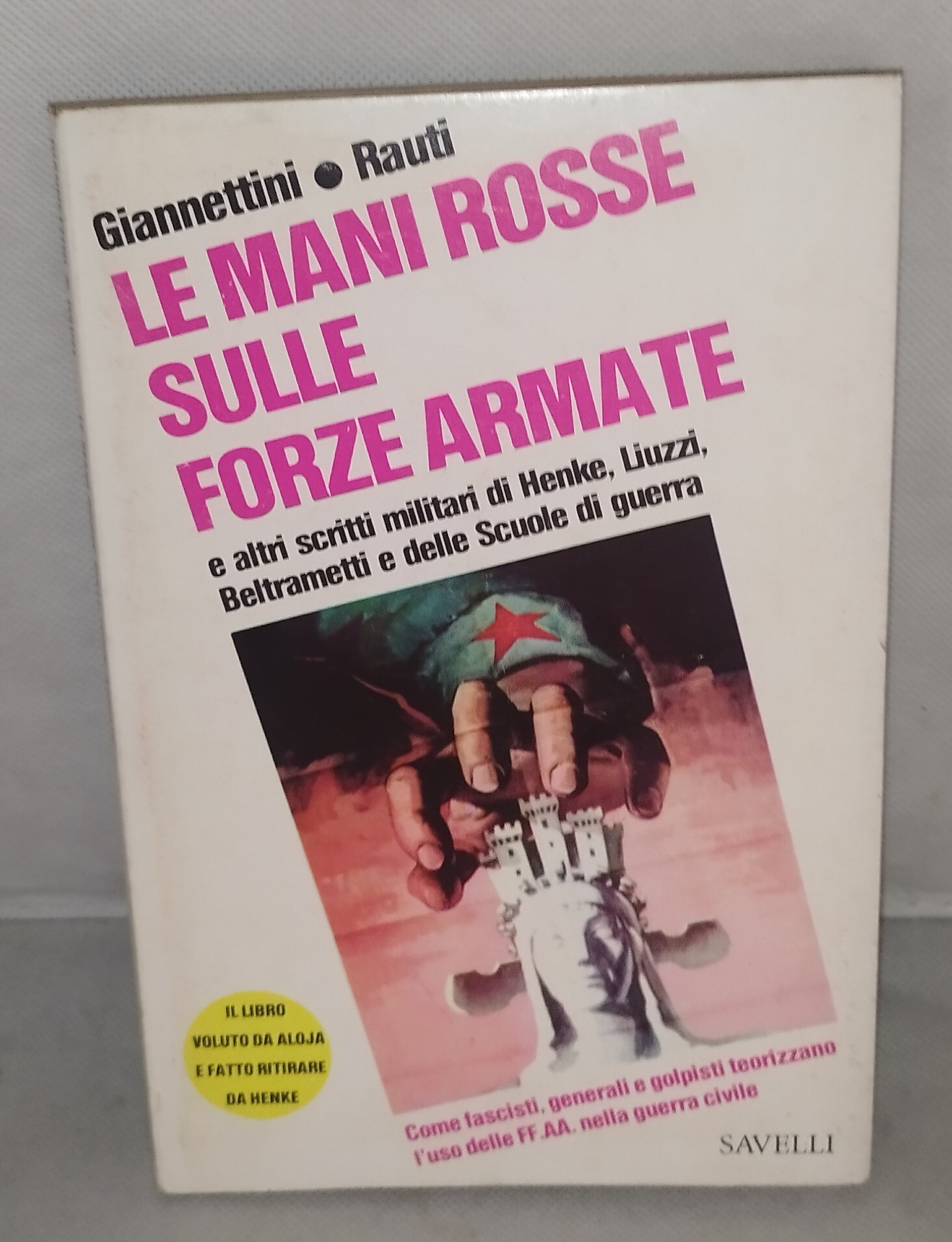 le mani rosse sulle forze armate 1975