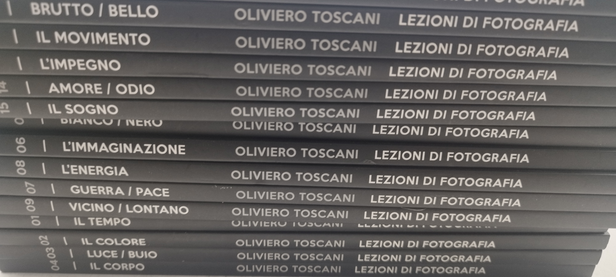 oliviero toscani lezioni di fotografia lotto 15 volumi corriere gazzetta