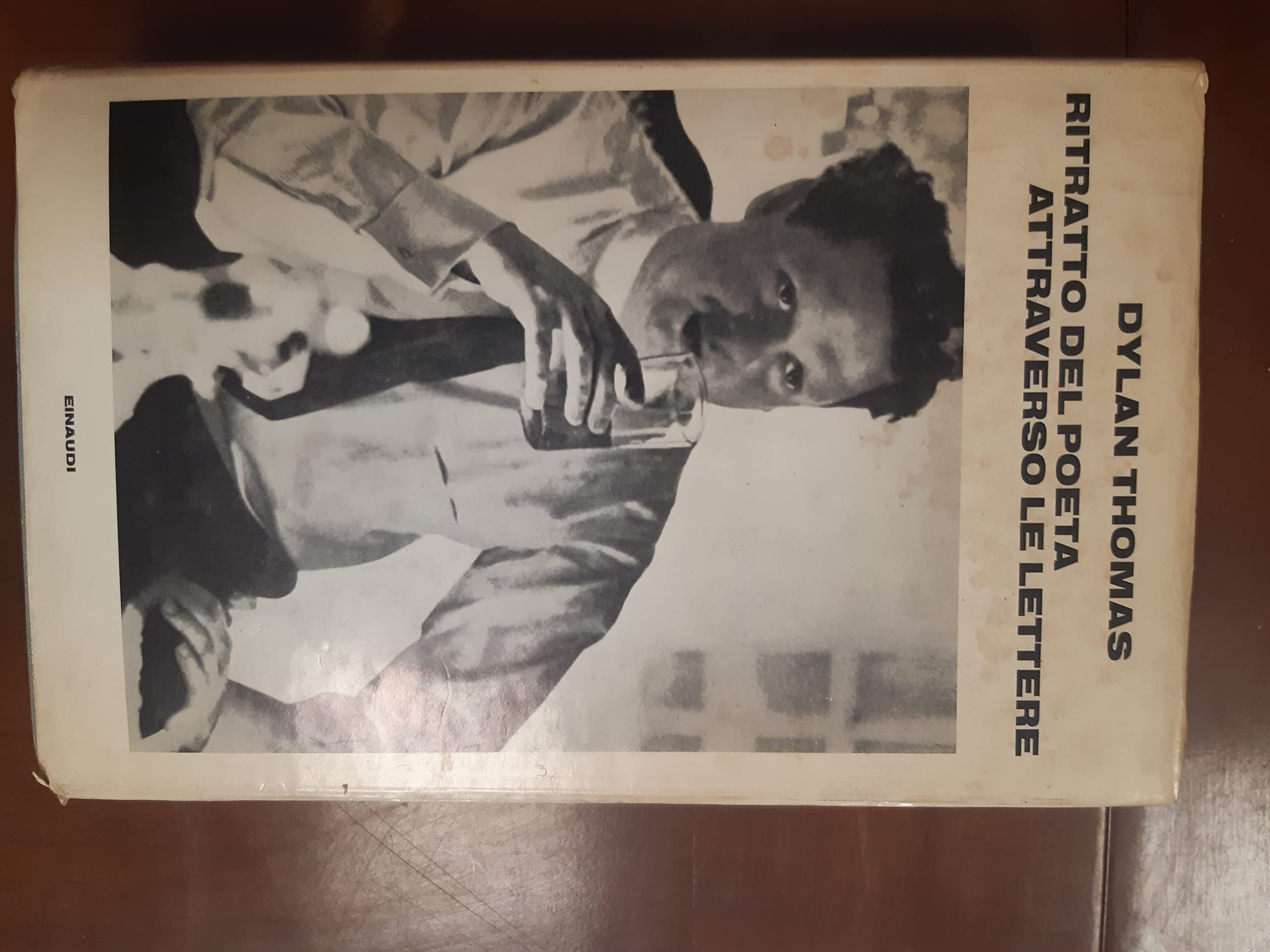 Ritratto Del Poeta Attraverso Le Lettere