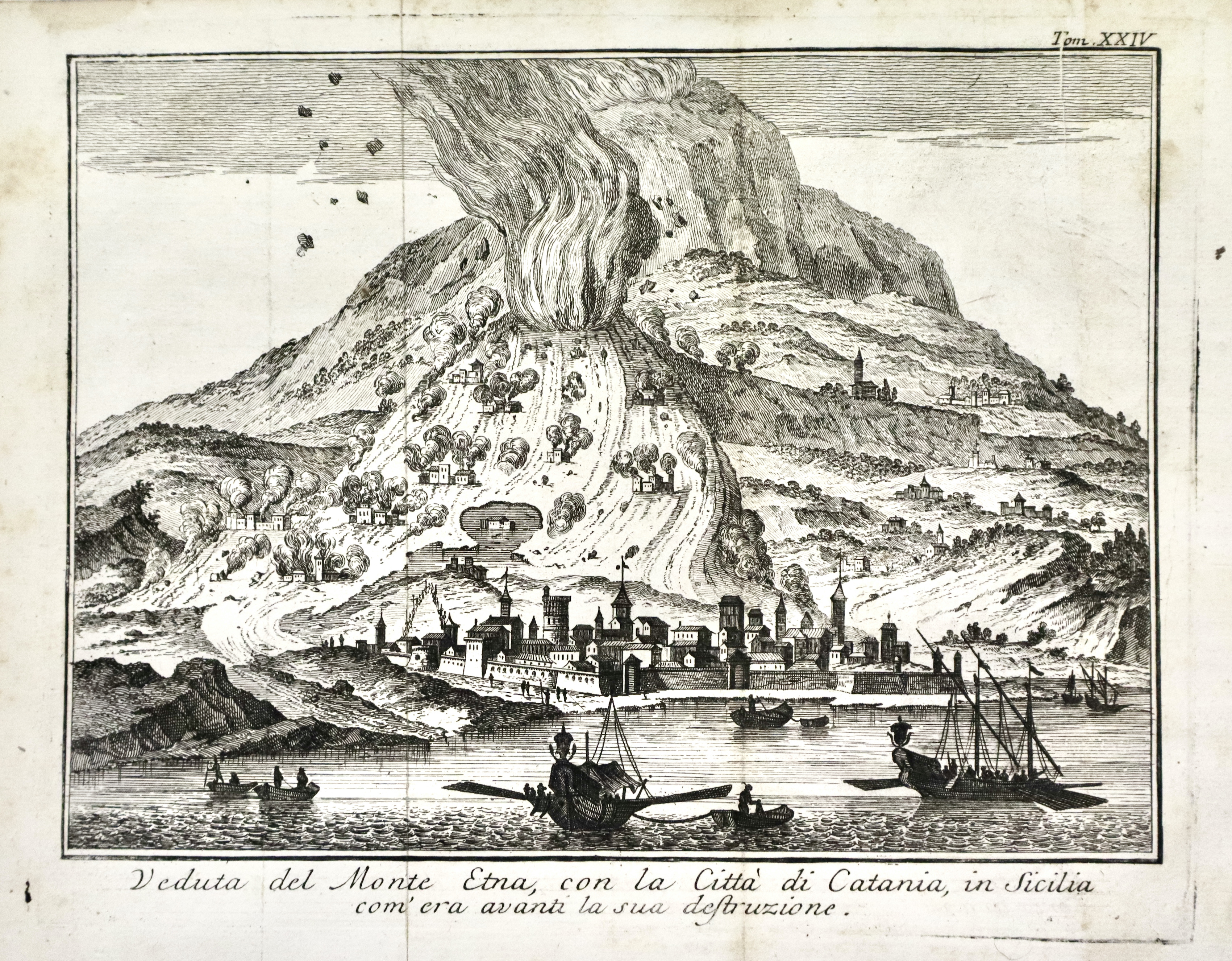 Veduta del Monte Etna, con la Città di Catania, in …