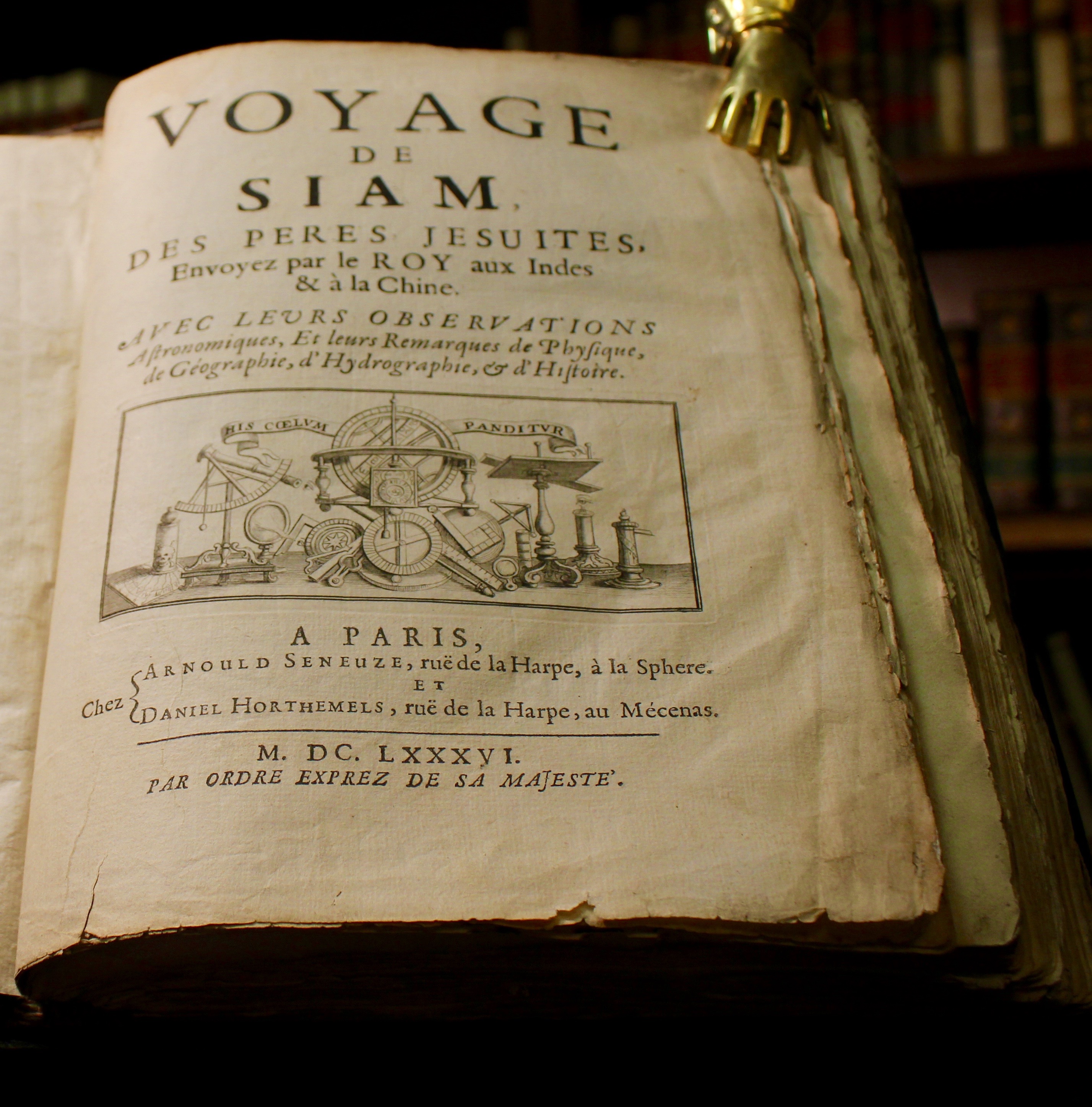 Voyage de Siam, des pères jésuites, envoyez par le Roy …