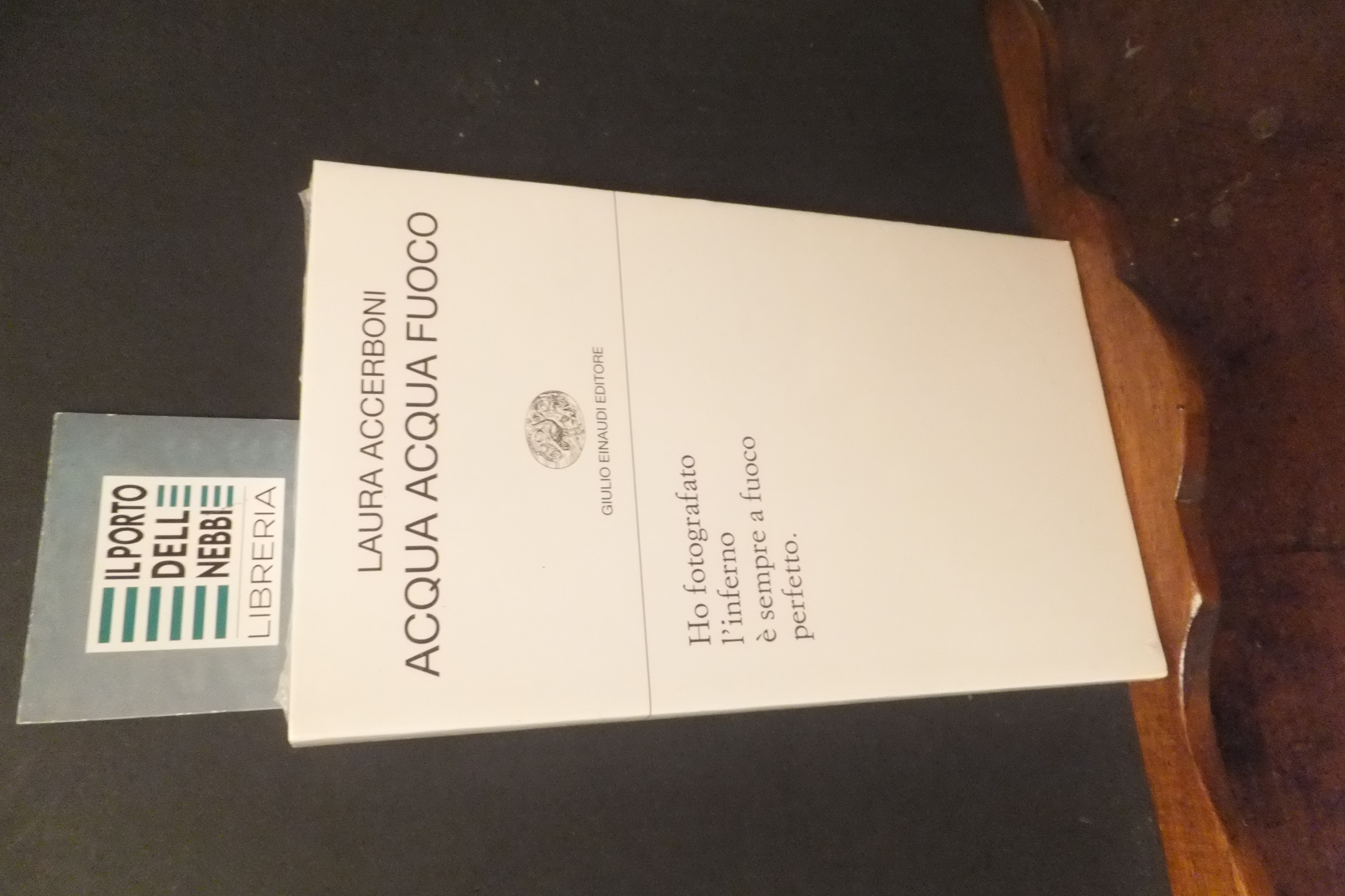 ACQUA ACQUA FUOCO LAURA ACCERBONI