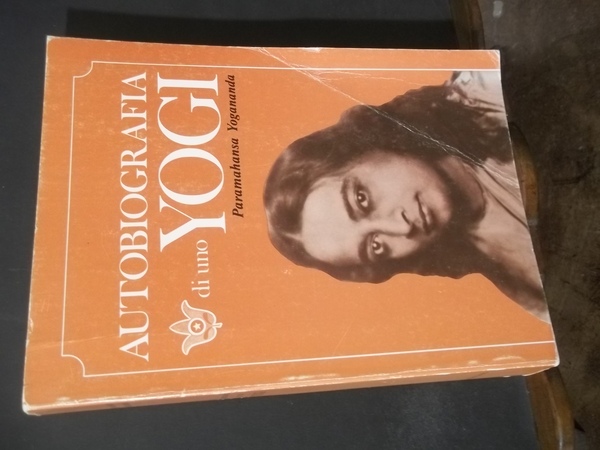 AUTOBIOGRAFIA DI UNO YOGI