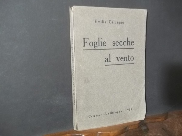 FOGLIE SECCHE AL VENTO