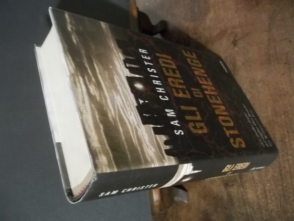 GLI EREDI DI STONEHENGE