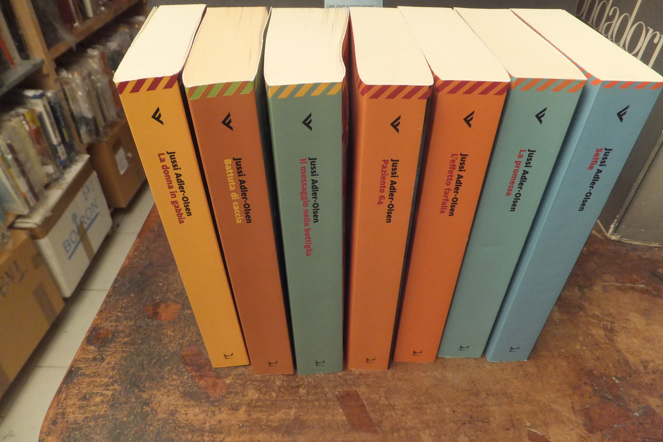 JUSSI ADLER-OLSEN I CASI DELLA SEZIONE Q -- 7 VOLUMI