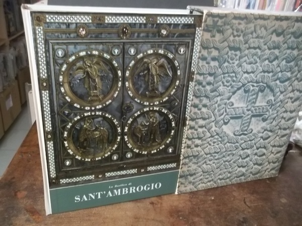 LA BASILICA DI SANT'AMBROGIO
