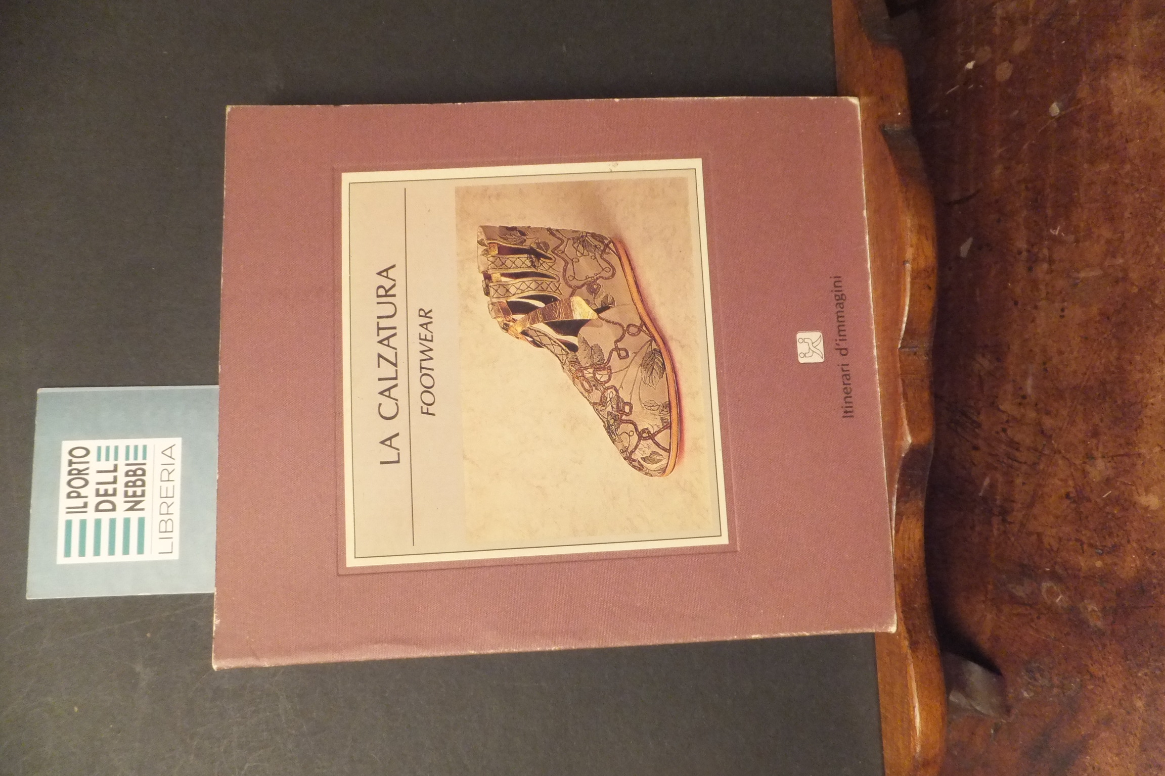 LA CALZATURA ITINERARI D'IMMAGINI