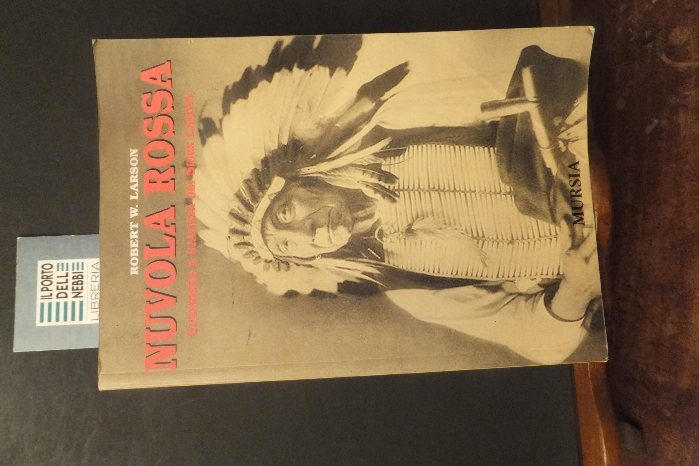 NUVOLA ROSSA ROBERT W. LARSON