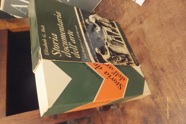 STORIA DOCUMENTARIA DELL'ARTE - DAL MEDIOEVO AL XVIII SECOLO