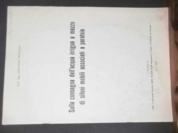 SULLA CONSEGNA DELL'ACQUA IRRIGUA A MEZZO DI SIFONI MOBILI ASSOCIATI …