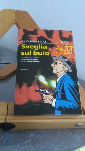 SVEGLIA SUL BUIO