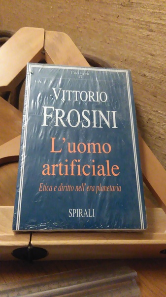 L'UOMO ARTIFICIALE