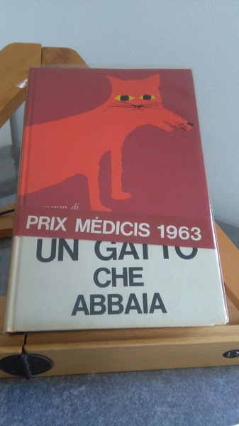 UN GATTO CHE ABBAIA