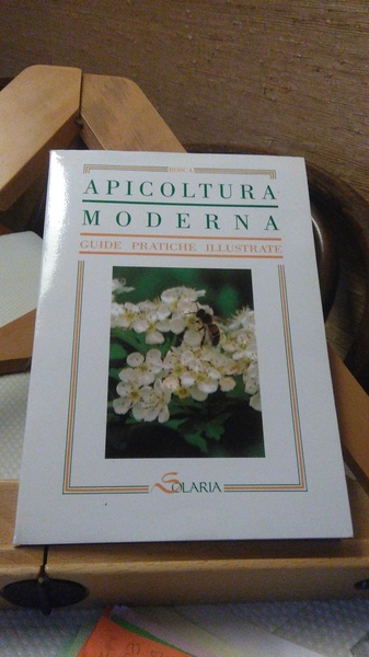 APICOLTURA MODERNA. GUIDE PRATICHE ILLUSTRATE