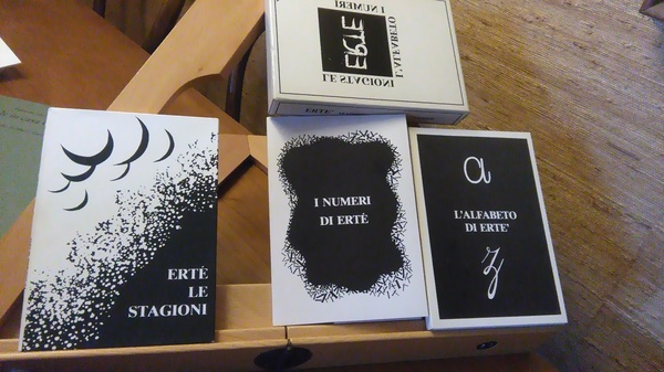 CONFANETTO "L'ALFABETO - LE STAGIONI - I NUMERI"