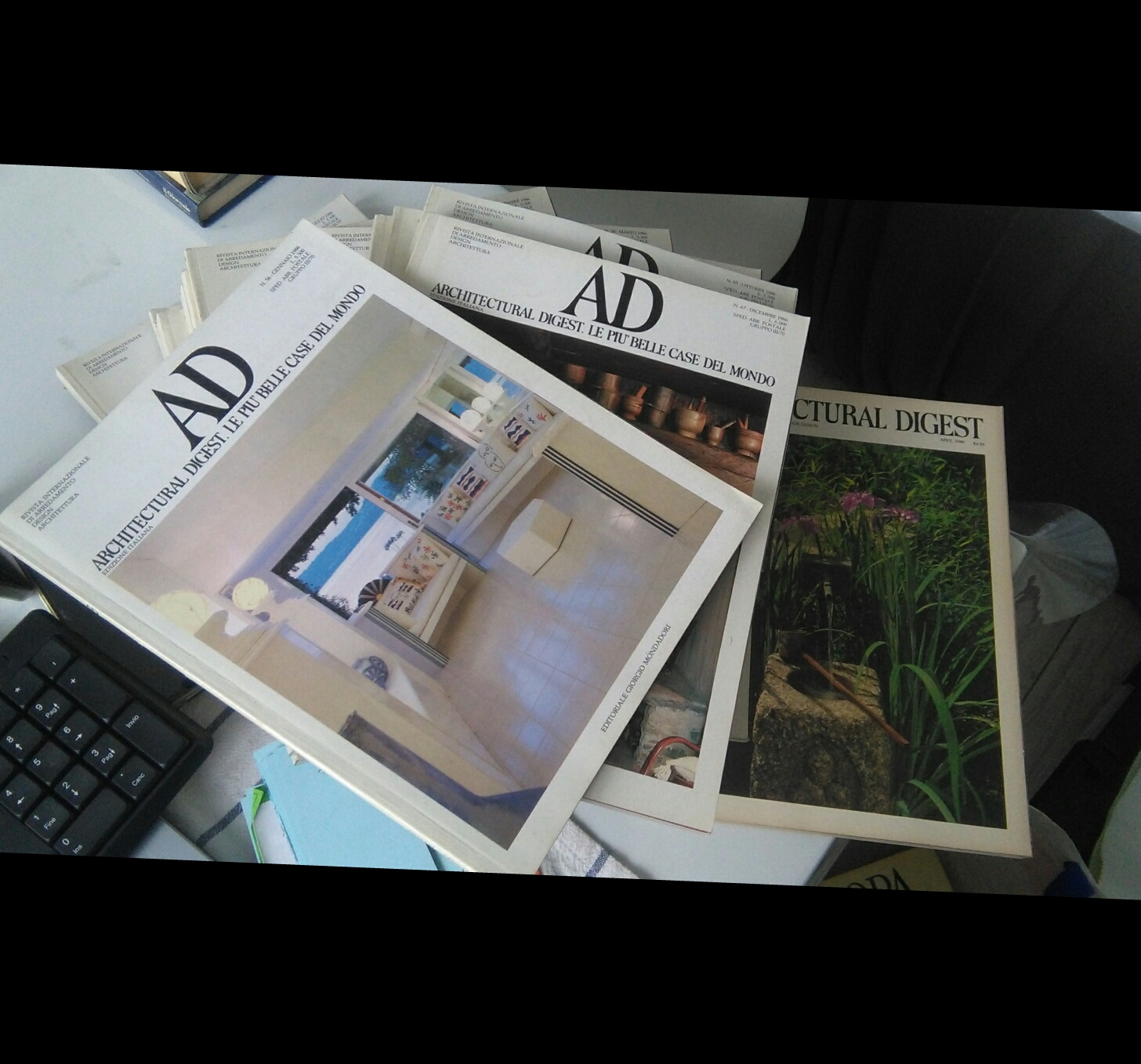 ARCHITECTURAL DIGEST 1986. ANNATA COMPLETA. 12 NUMERI + 4 SUPPLEMENTI …