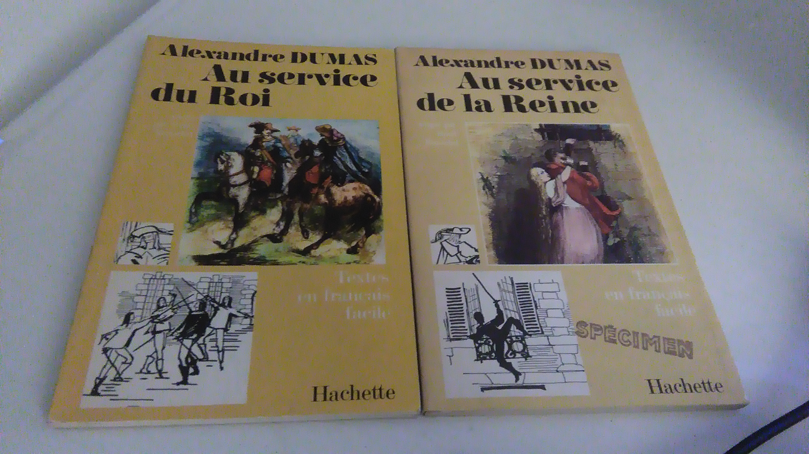 AU SERVICE DU ROI - DE LA REINE